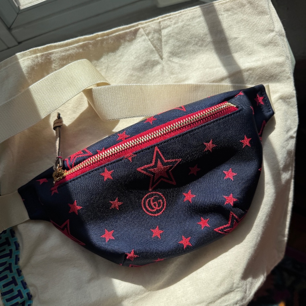 NWoT Gucci Multicolor Red Star Print Waist Belt Bag Fanny Pack Bum Bag - Picture 4 of 12